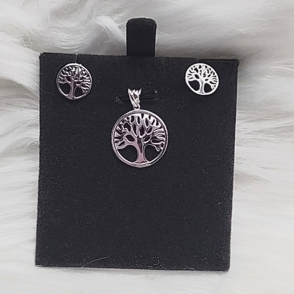 Jewelry - 18K White Gold Tree Of Life Stud Earrings And Pendant Half Set AU750 NEW 2.6g